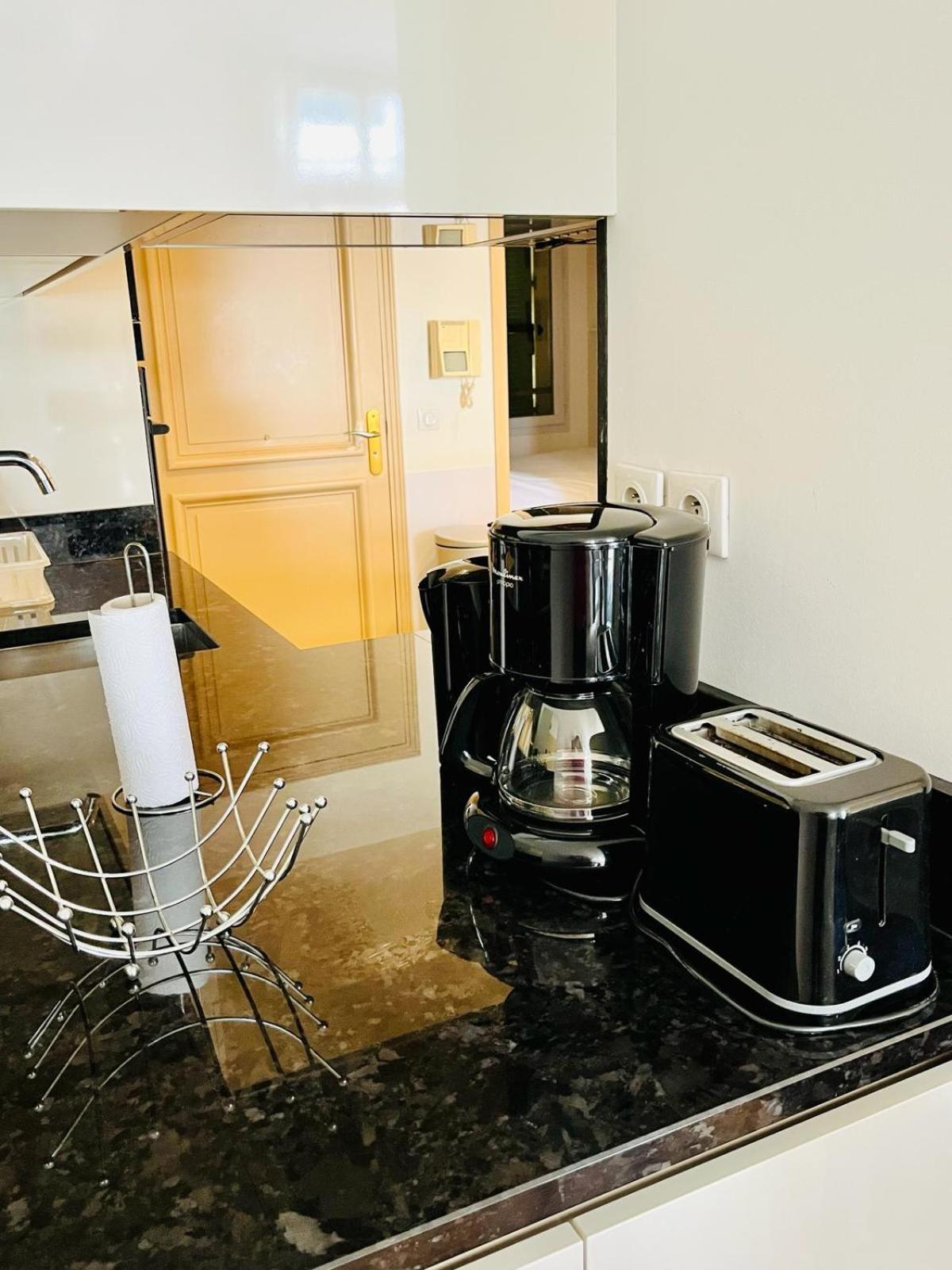 Golden Triangle 2Br/2Ba Apartment Cannes Ngoại thất bức ảnh